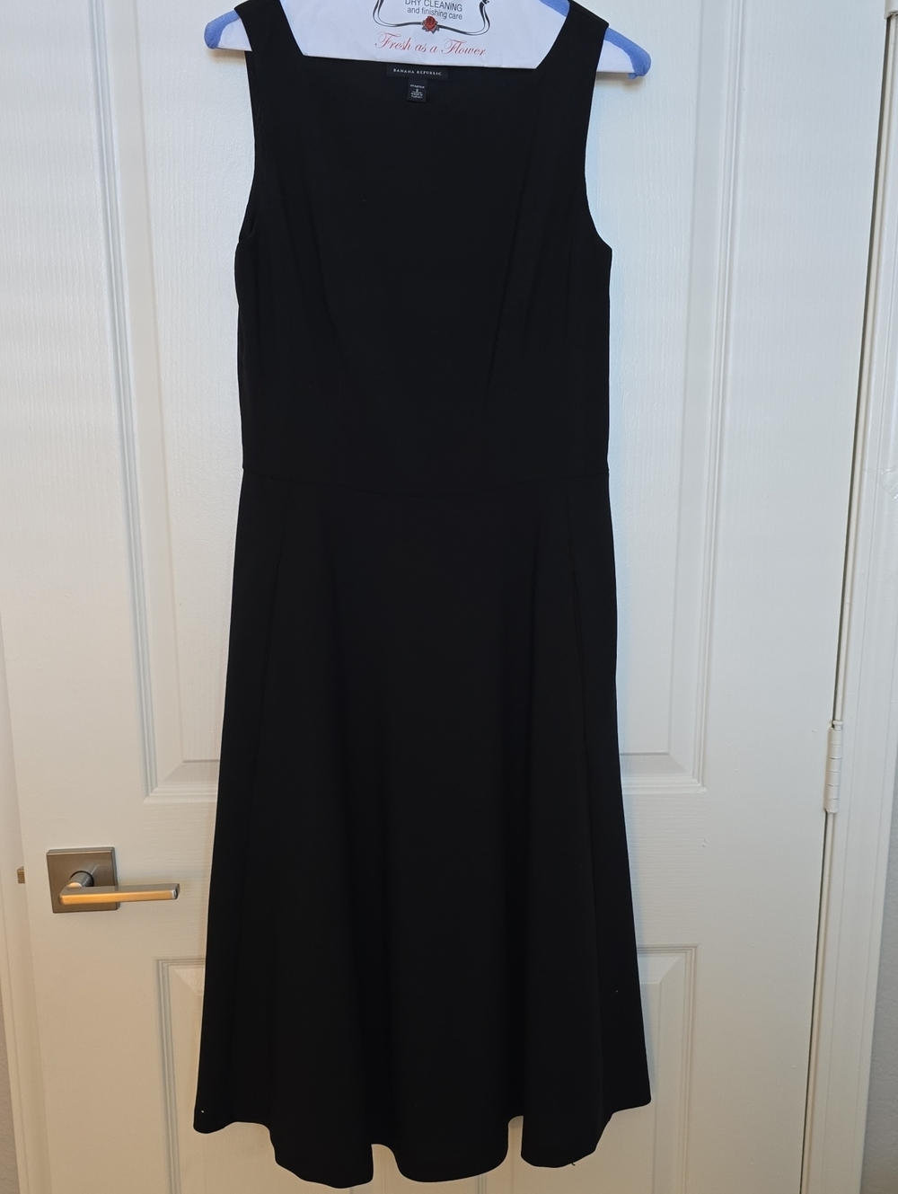 Vintage BANANA REPUBLIC Wool Black Sleeveless A-Line Dress With Pockets